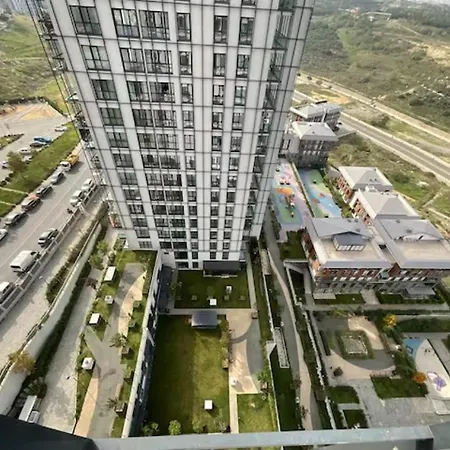 شقة في مجمع راقي ومركزي 69 In A Complex Basaksehir