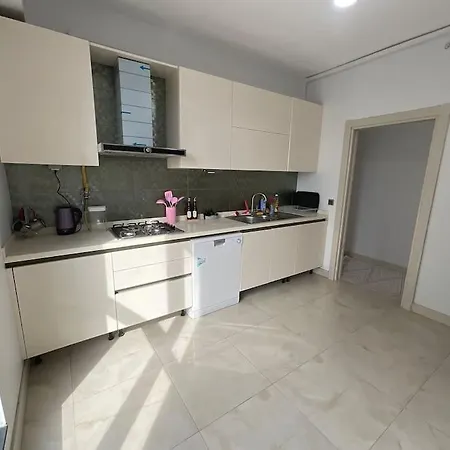 شقة في مجمع راقي ومركزي 69 In A Complex * Basaksehir
